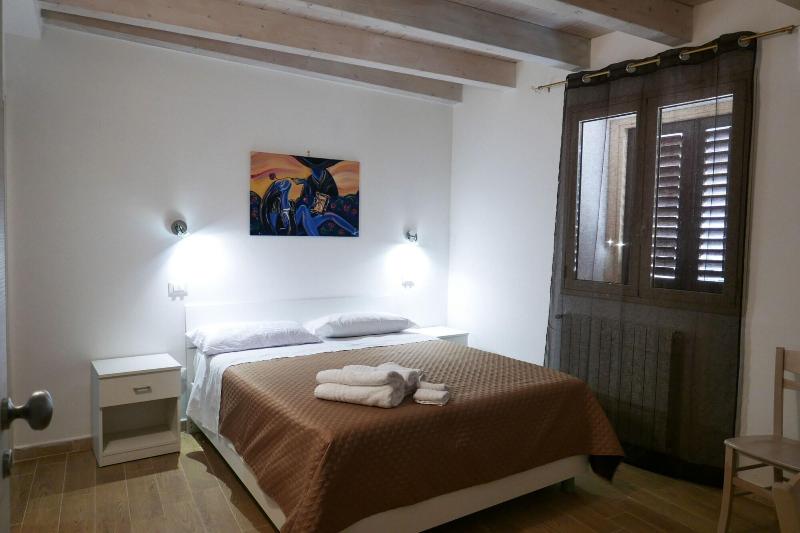Opera Boutique Rooms image