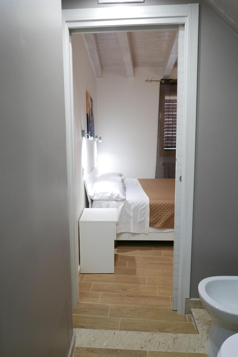 Opera Boutique Rooms image