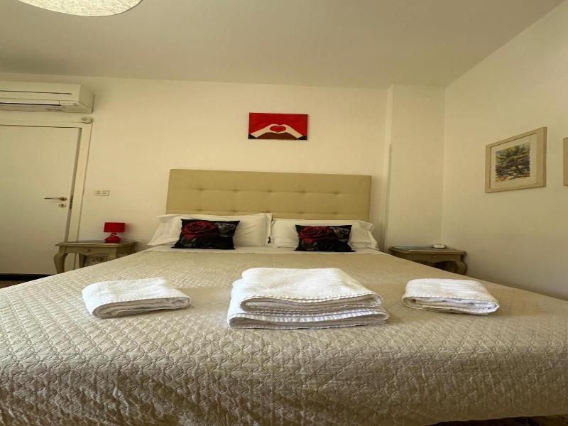Dreaming Rooms image