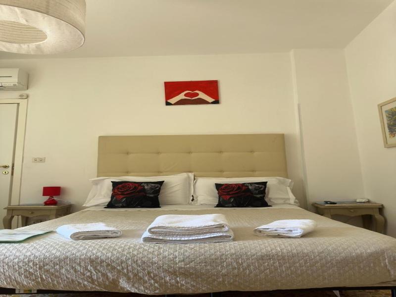 Dreaming Rooms image