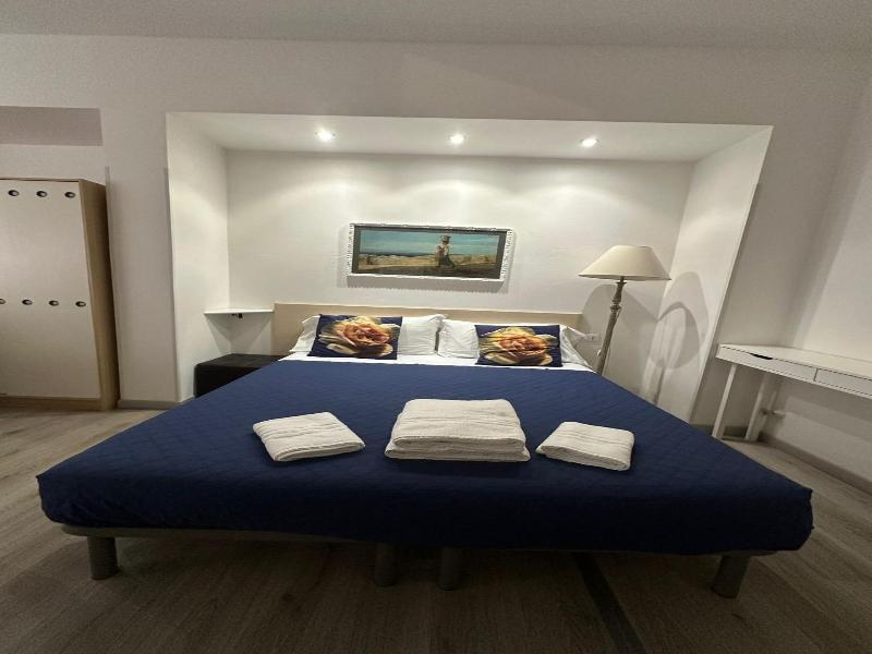 Dreaming Rooms image
