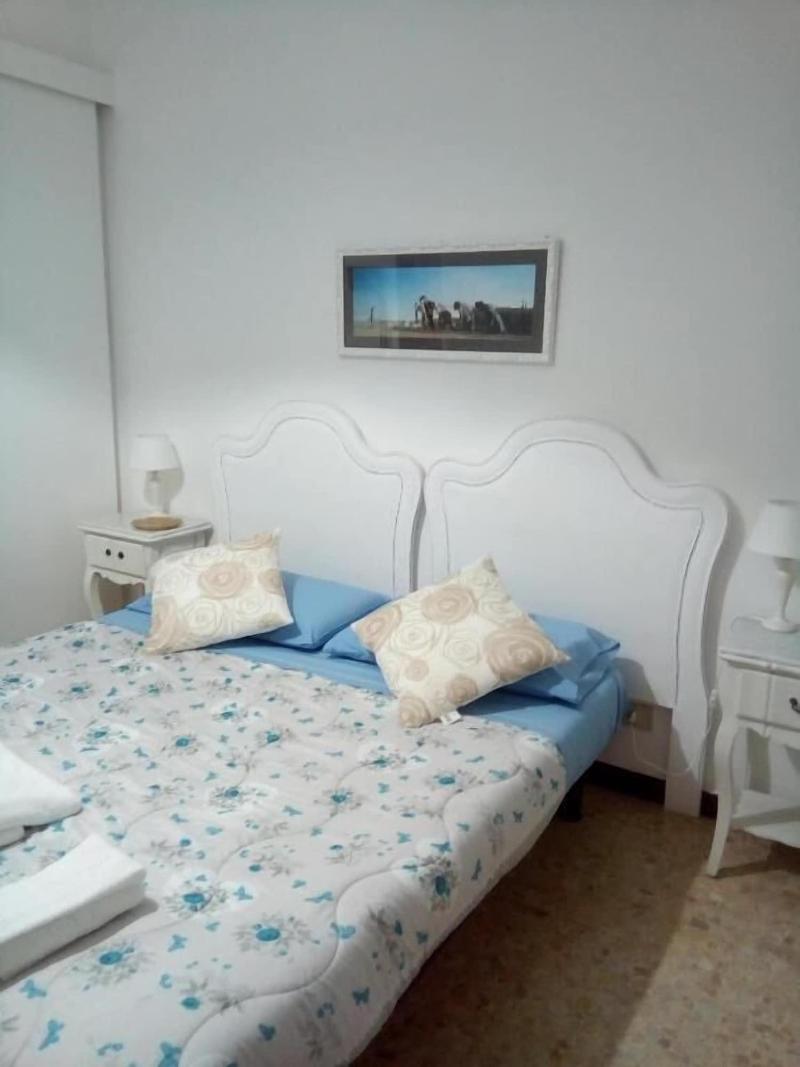 Dreaming Rooms image