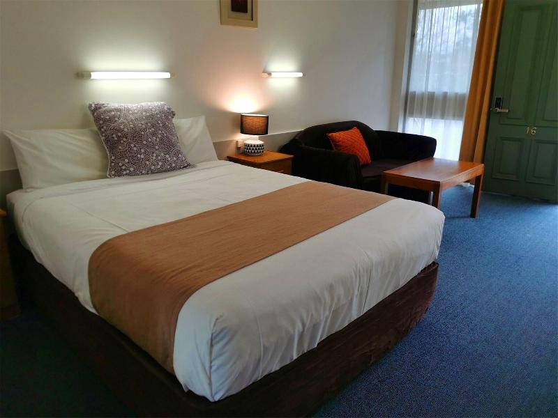 Eureka Lodge Motel image