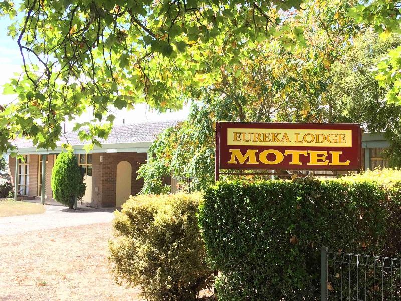 Eureka Lodge Motel image