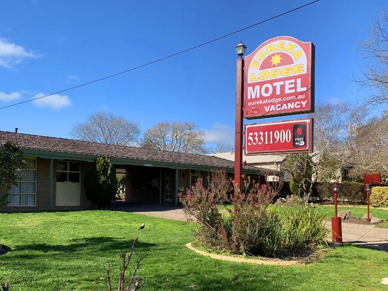 Eureka Lodge Motel image