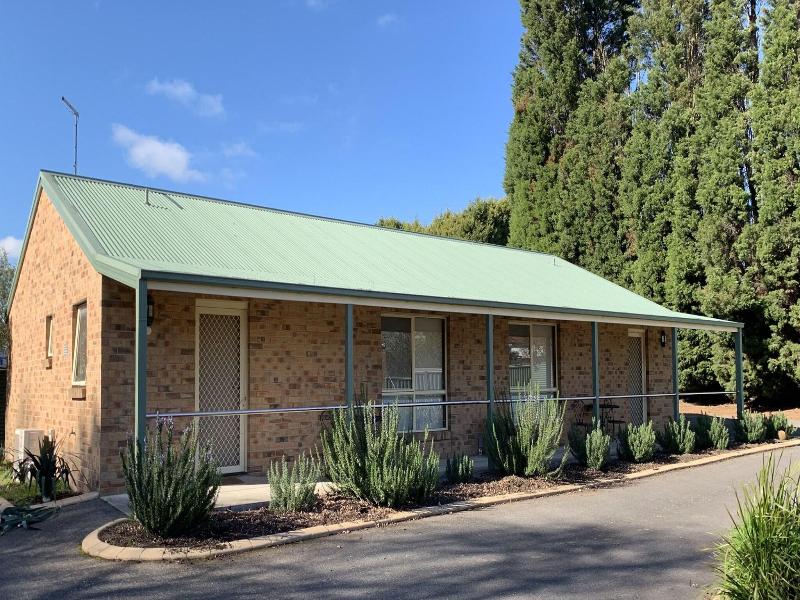 Eureka Lodge Motel image