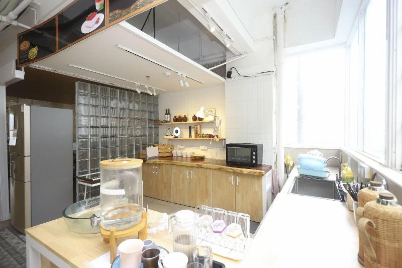 Phoenix Egg Youth Hostel image