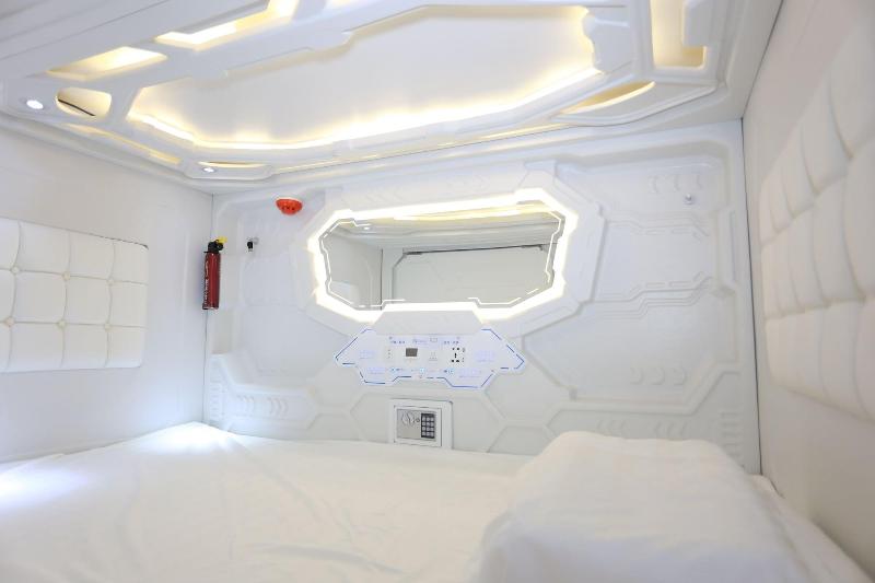 Phoenix Egg Youth Hostel image