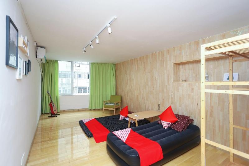 Phoenix Egg Youth Hostel image