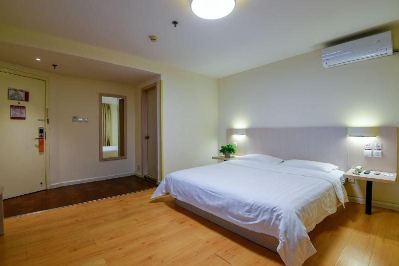 Jingcheng Business Hotel image