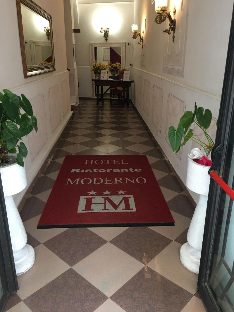 Hotel Moderno image