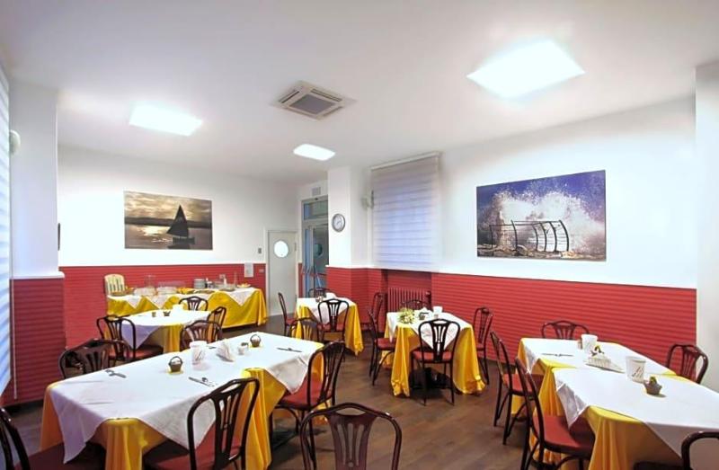 Hotel Centrale image