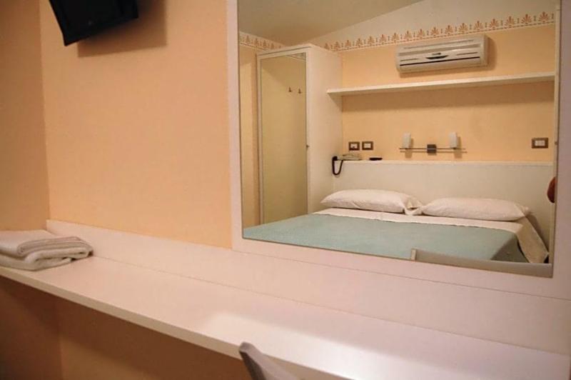 Hotel Centrale image
