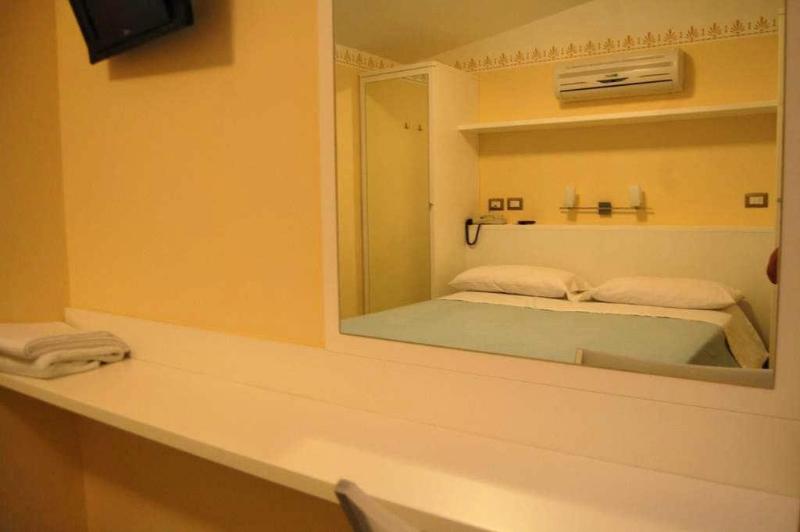 Hotel Centrale image
