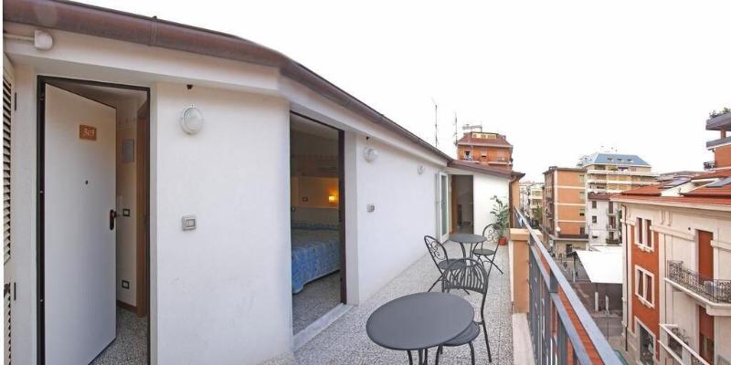 Hotel Centrale image