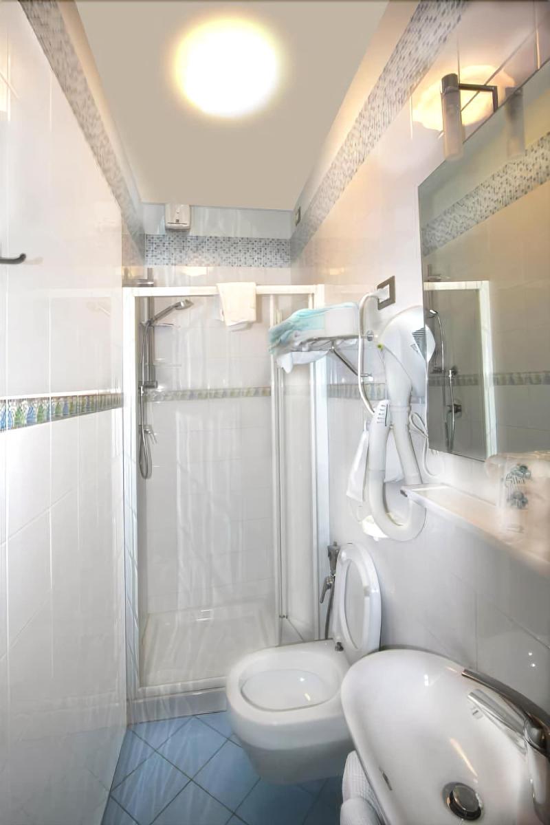 Hotel Centrale image