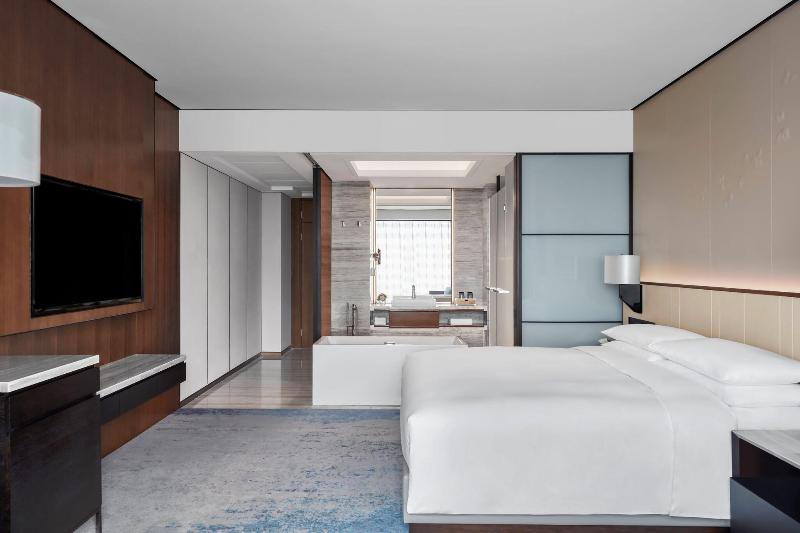 Shanghai Marriott Hotel Pudong South image