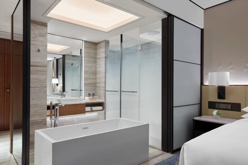 Shanghai Marriott Hotel Pudong South image