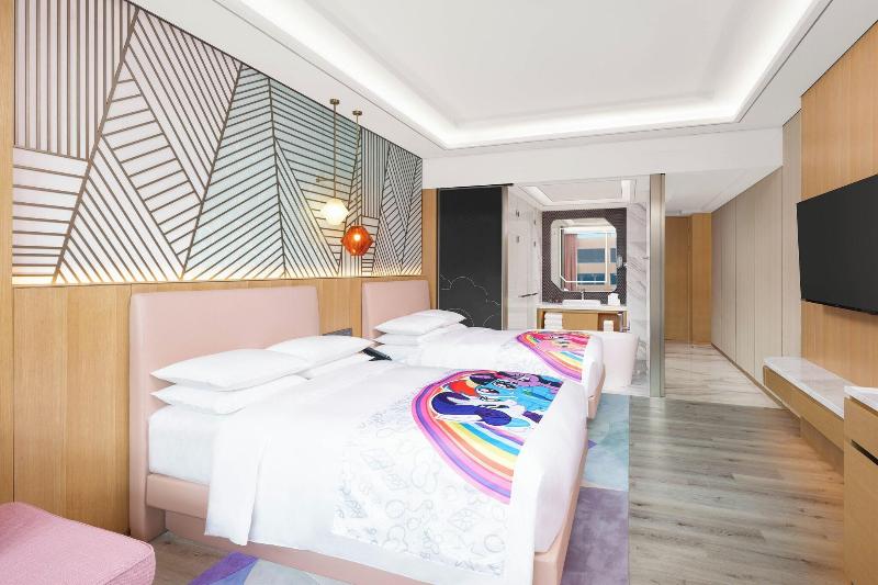 Shanghai Marriott Hotel Pudong South image