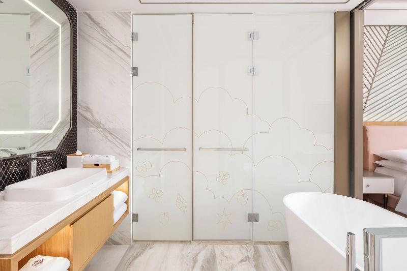 Shanghai Marriott Hotel Pudong South image