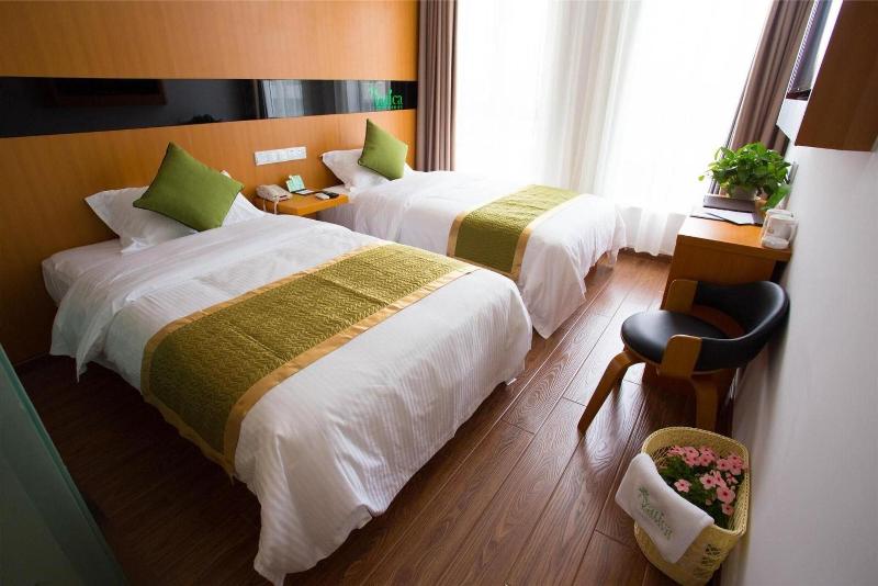 Vatica Shanghai Pudong New District Dishuilake Hot image