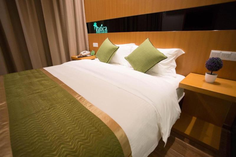 Vatica Shanghai Pudong New District Dishuilake Hot image
