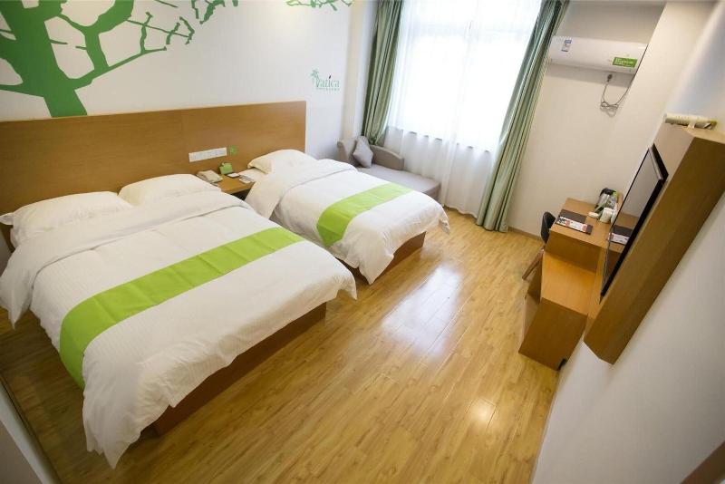 Vatica Shanghai Pudong New District Dishuilake Hot image