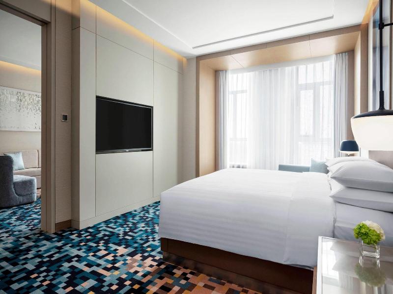 Courtyard By Marriott Shanghai Minhang image