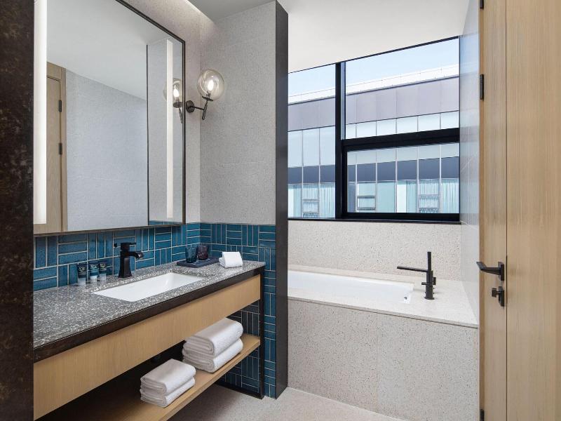Four Points By Sheraton Shanghai Hongqiao image
