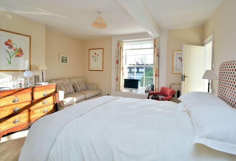 Castleton House B&B image