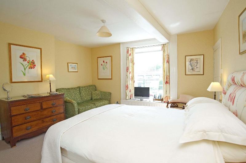 Castleton House B&B image