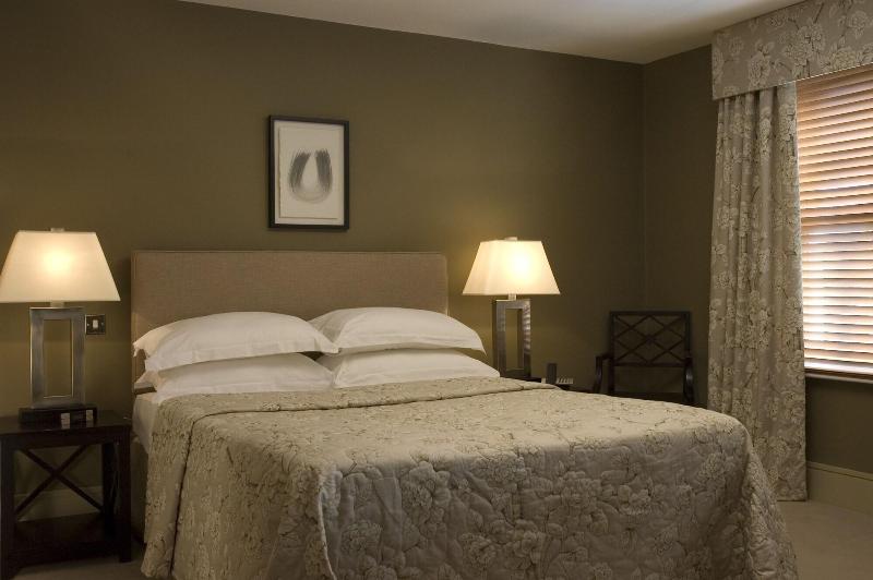 The Seaview Hotel image