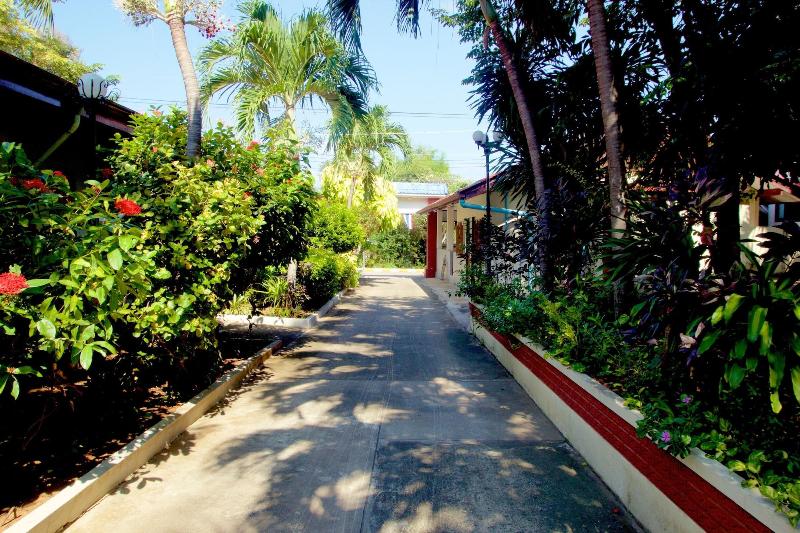 Sichang Shine Khao Resort — general view