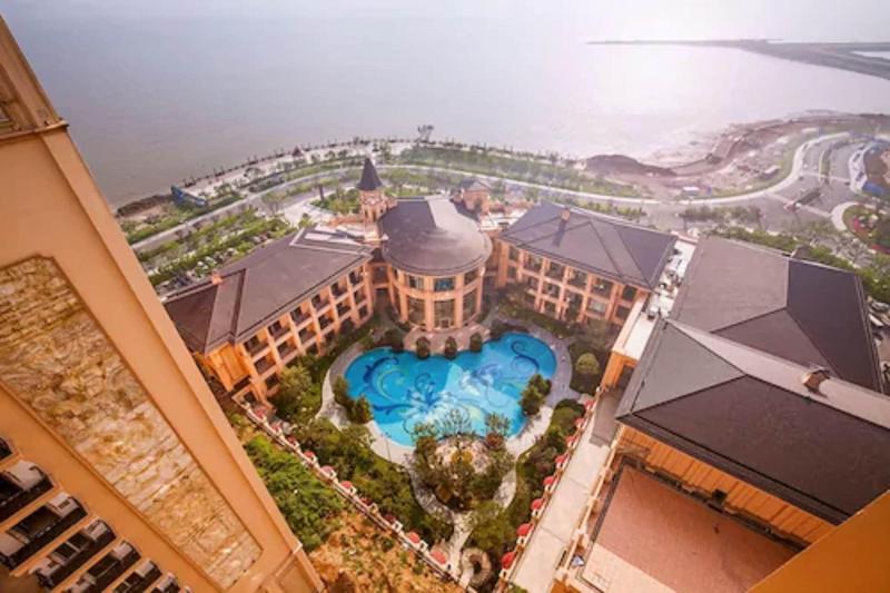Chateau Star River Qing Dao image