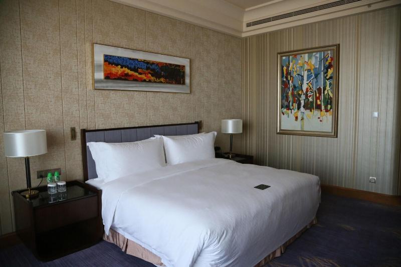 Chateau Star River Qing Dao image