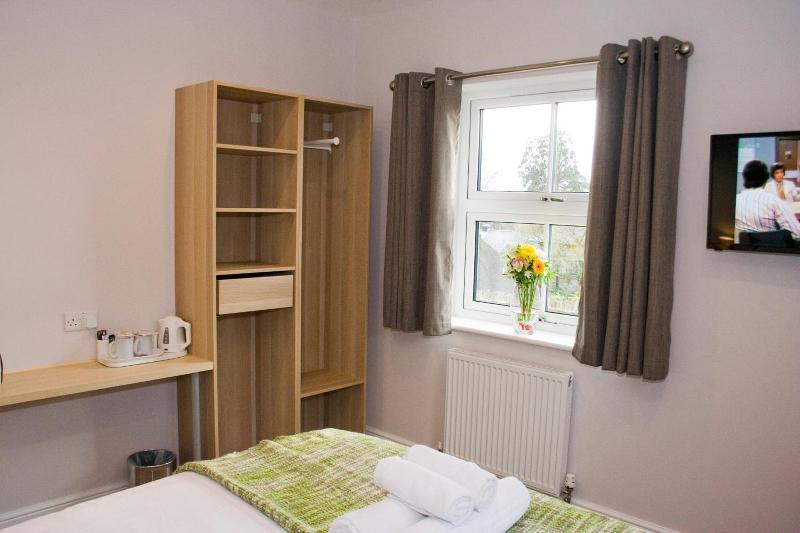 The Wheatsheaf image