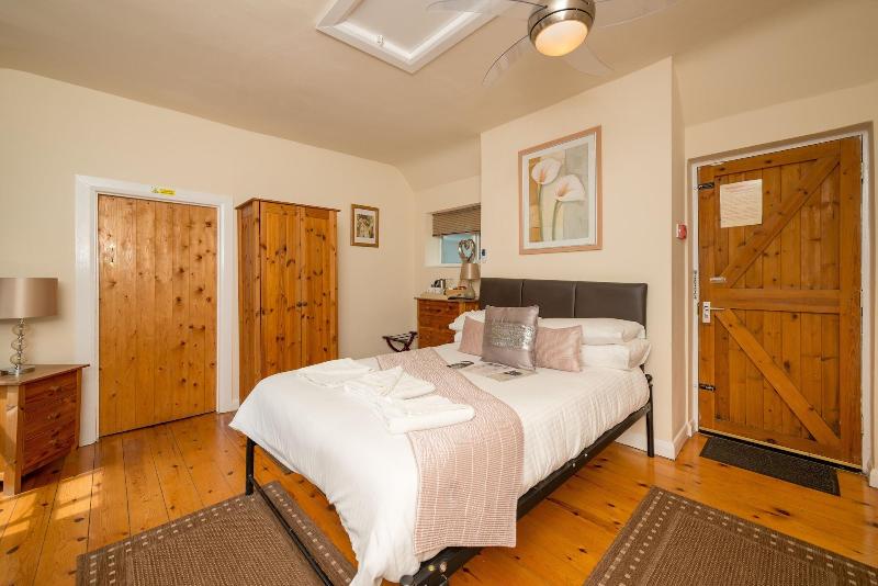 The Shakespeare Inn image