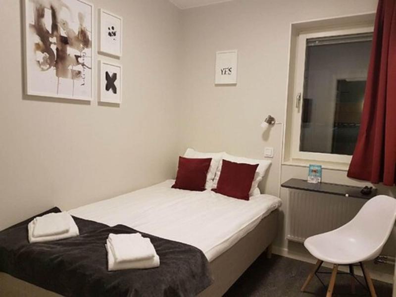 Hotell Eken image