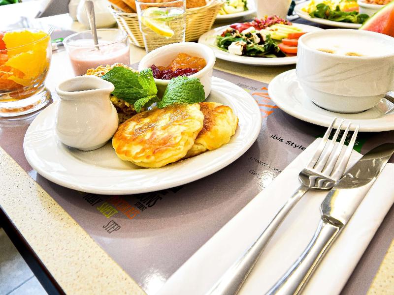 Ibis Styles Warszawa West image