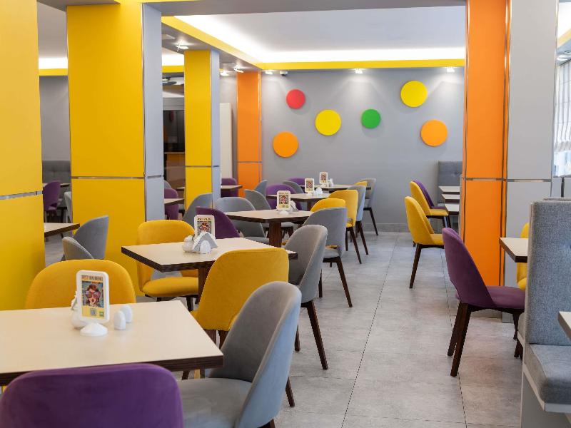 Ibis Styles Warszawa West image