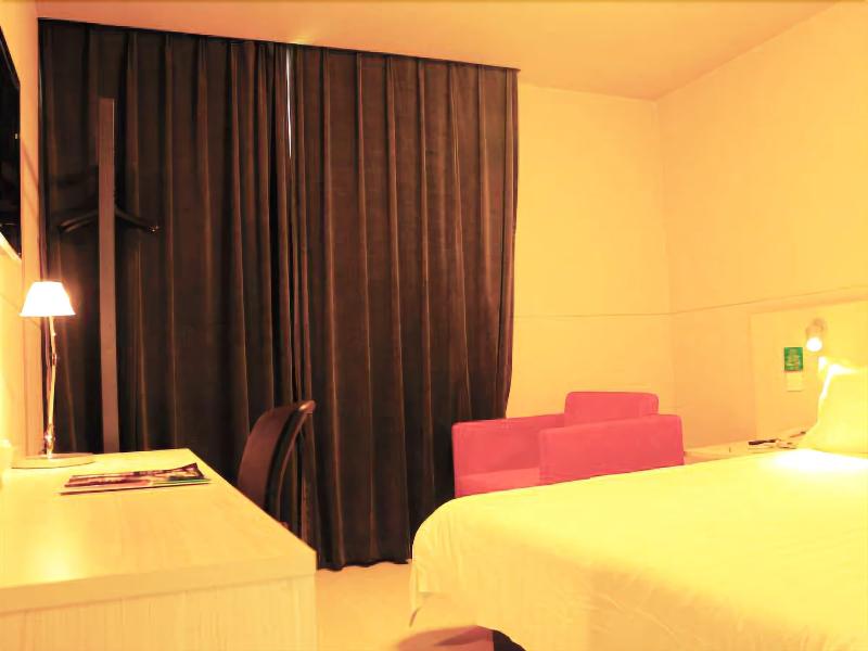 Jinjiang Inn Xiangyang Nanshan Tanxi Road image