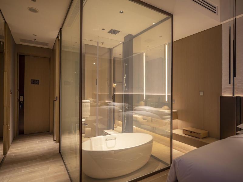 Renaissance Shenzhen Bay Hotel image
