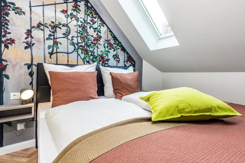 Burghotel Lingen image
