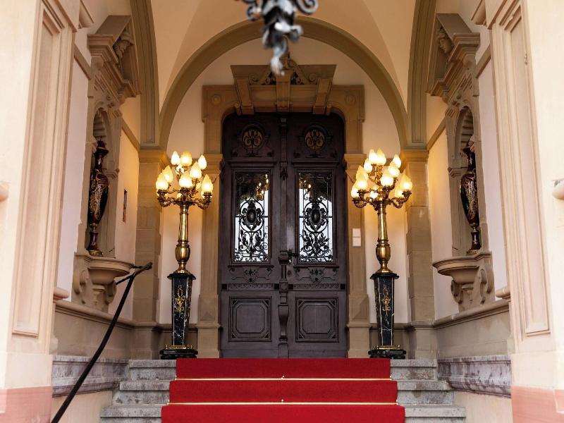 Schloss Lieser, Autograph Collection image