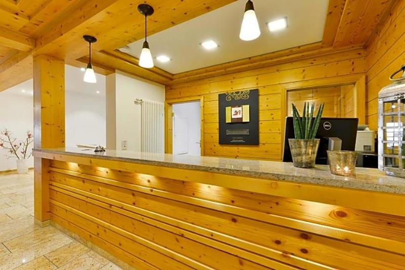 Hotel Restaurant Sonne image
