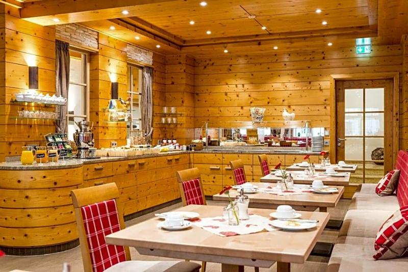 Hotel Restaurant Sonne image