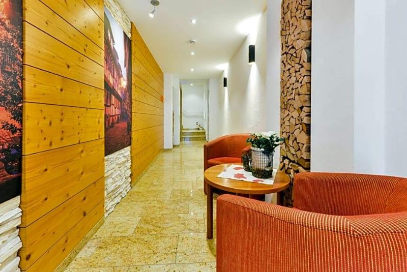 Hotel Restaurant Sonne image