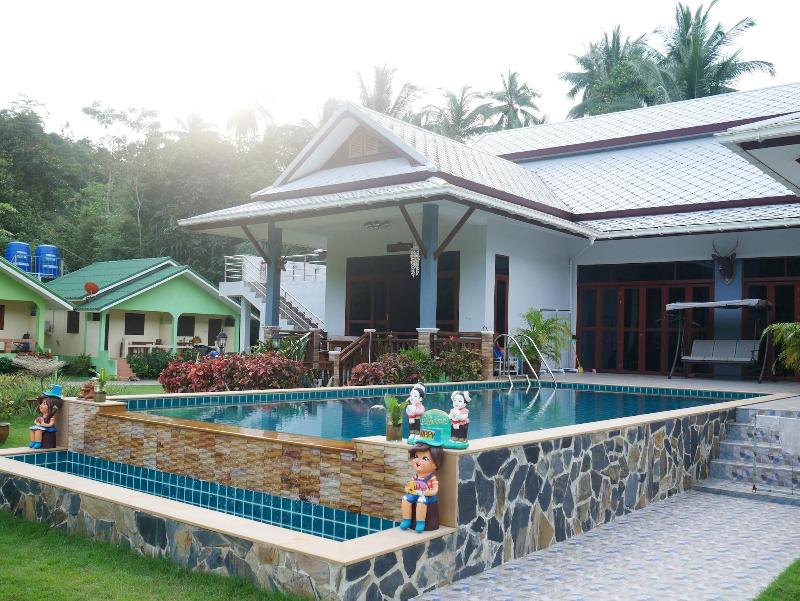 Tara Resort Samui image