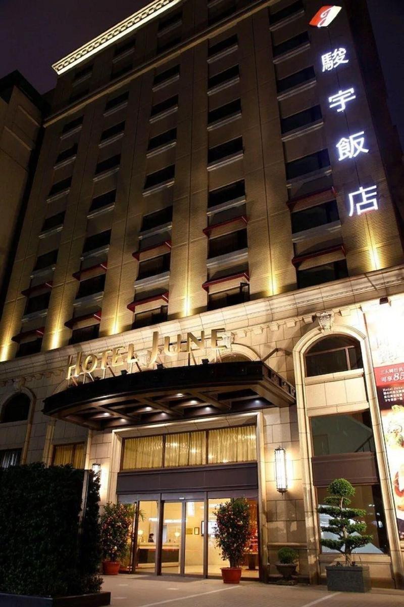 CHECK inn Taipei Neihu image