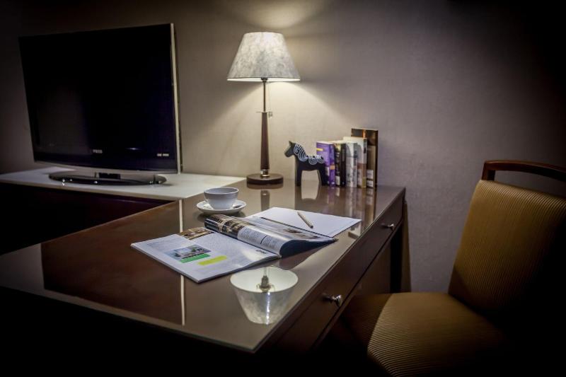 CHECK inn Taipei Neihu image